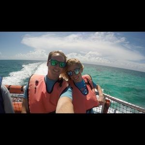 Meet your Posher, Elliott